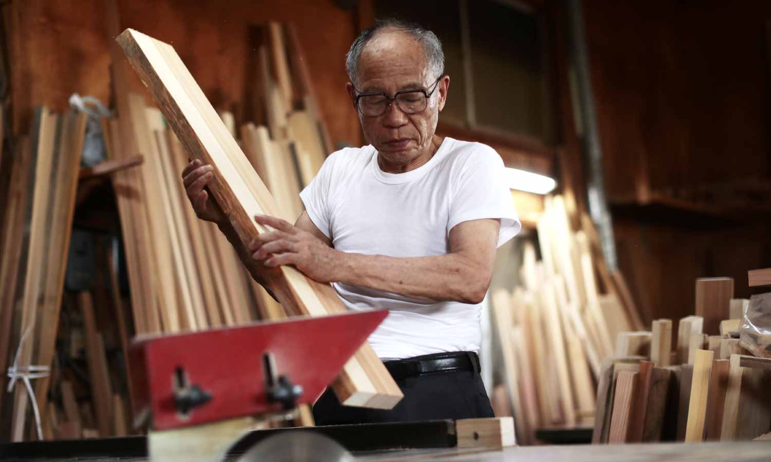 職人が作業をしている様子01