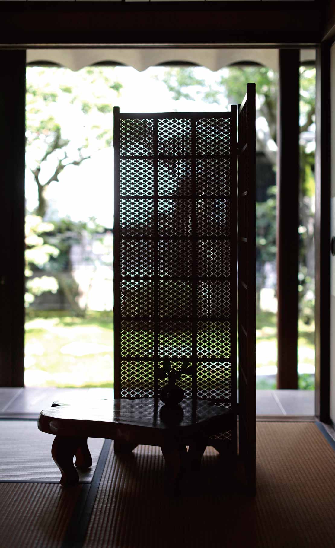 アロマスリット衝立の写真